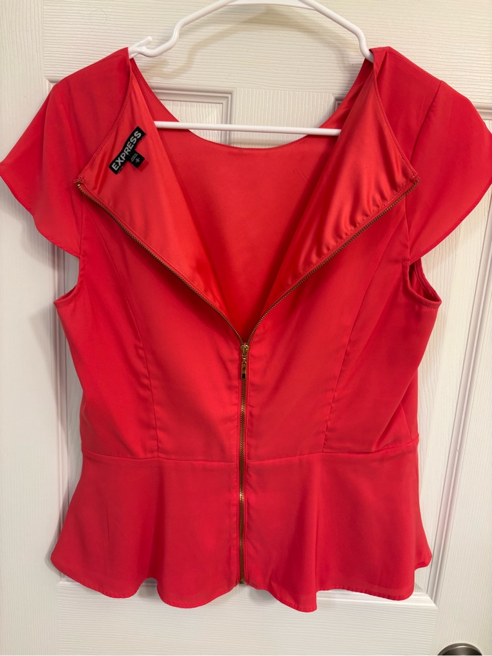 Express Peplum Tops – 2 pc Bundle Lot - Size Medium - Coral Pink & Light Blue - Picture 10 of 13